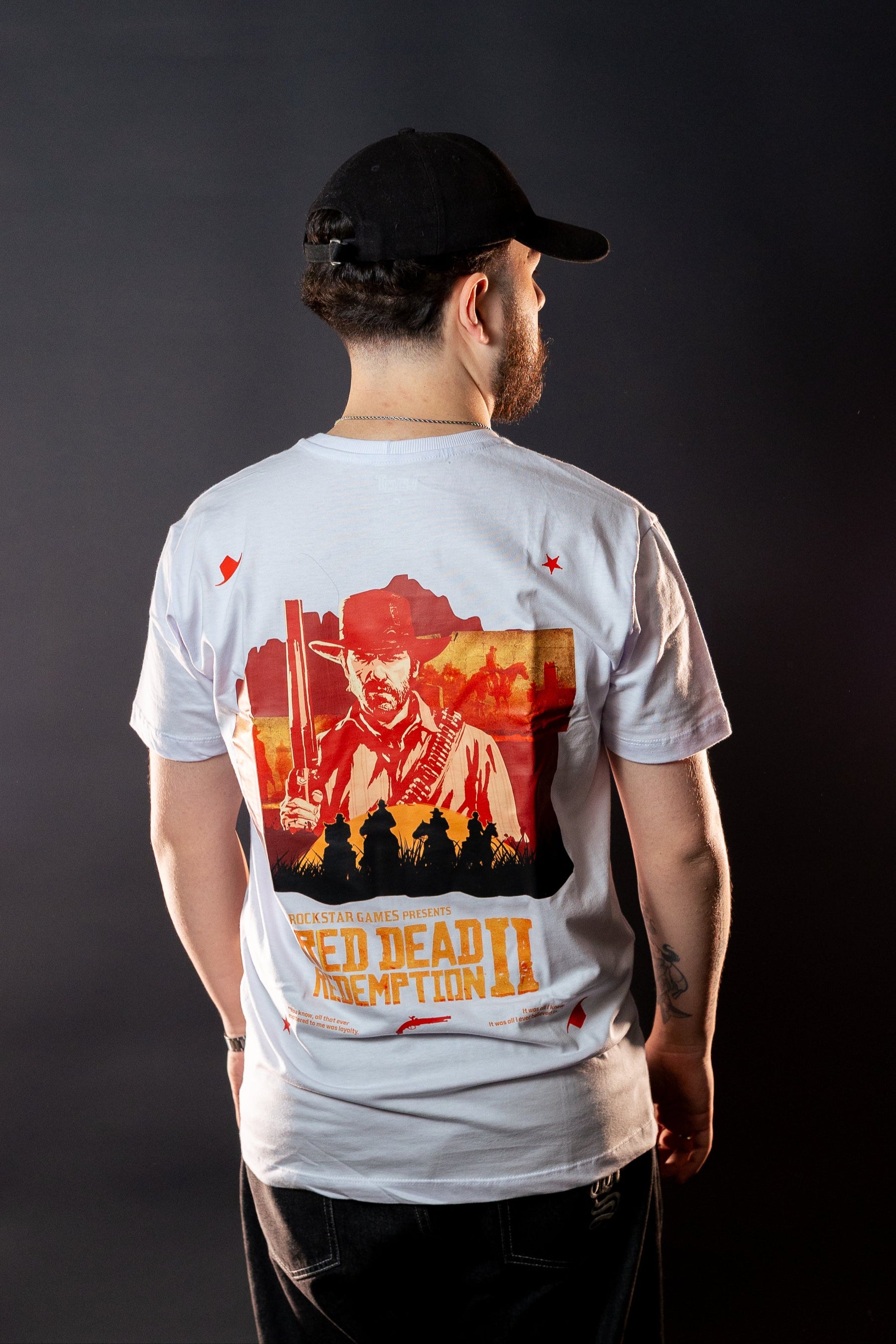 Camiseta Red Dead Redemption 2